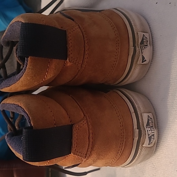 Vans unisex high top shoes size 7 men, 8.5 women - Picture 5 of 6